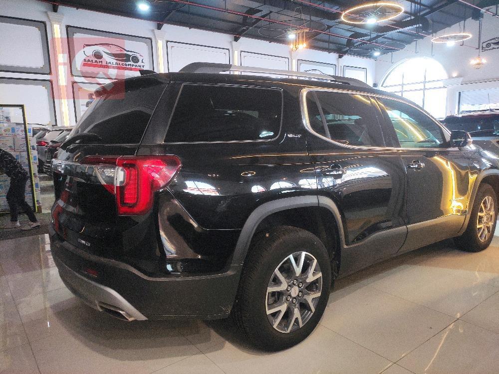 GMC Acadia